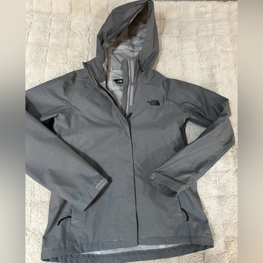 Women's The North Face Women's Charcoal dry vent rain jacket size small